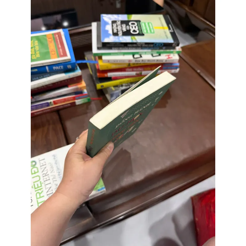 ĐỒNG HÀNH DU HỌC CÙNG CON – NGUYỄN THỊ BÍCH HẬU | K4 1022628