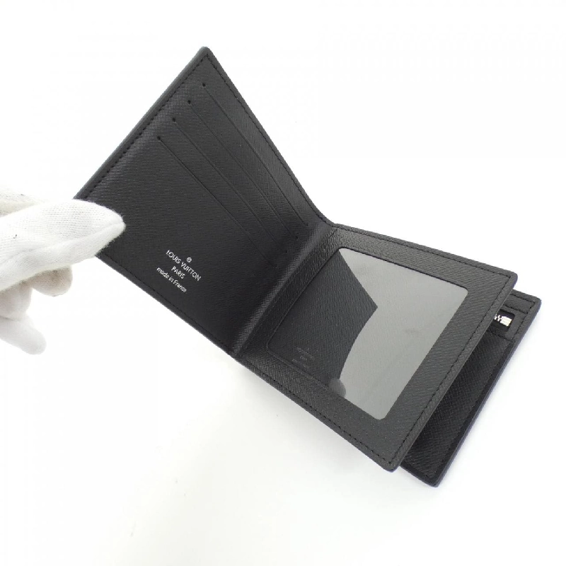 Ví Louis Vuitton Taiga Portefeuille Amerigo M62045 621841