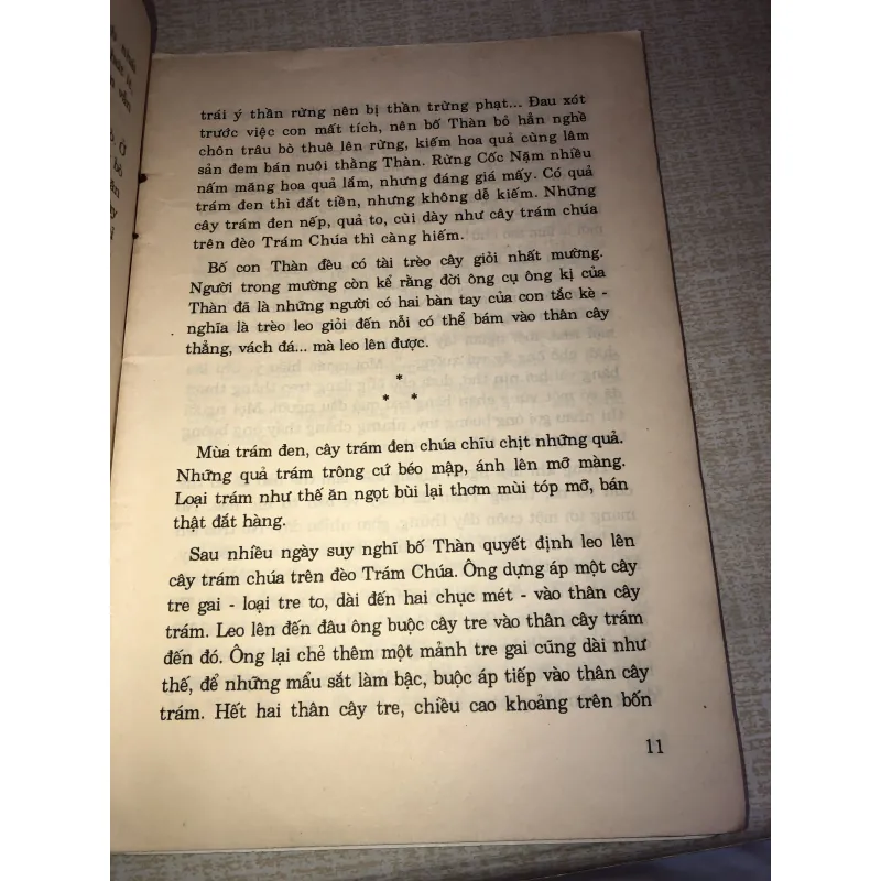 Người làm mồi bày hổ-Nhà sách kim đồng 971682