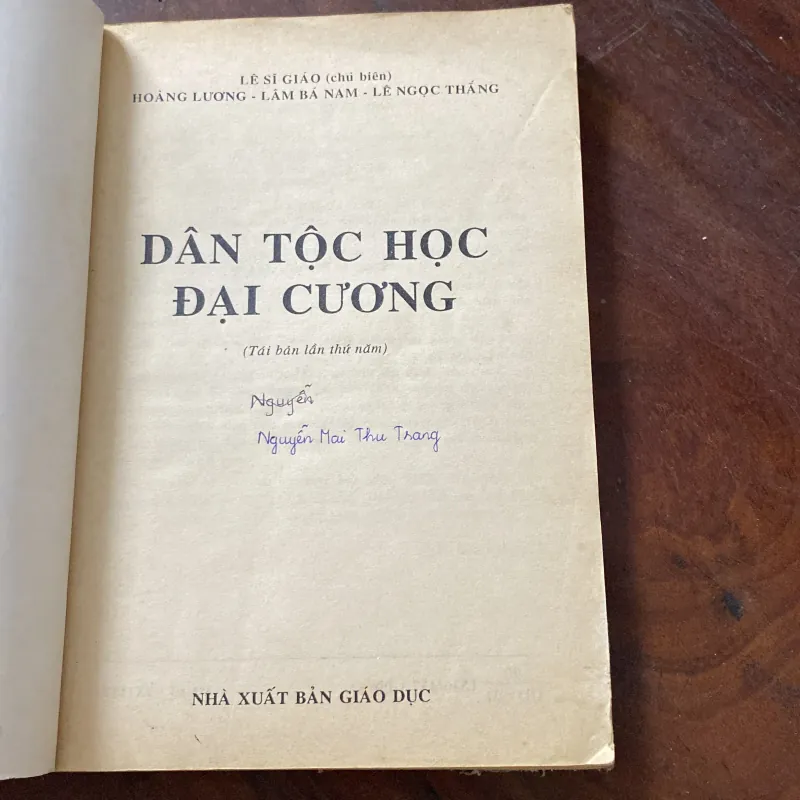 DÂN TỘC HỌC ĐẠI CƯƠNG (XB 2001) 1035627