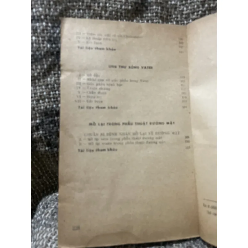 Cấp cứu ngoại khoa gan mật-230 trang ; 1978 1009777