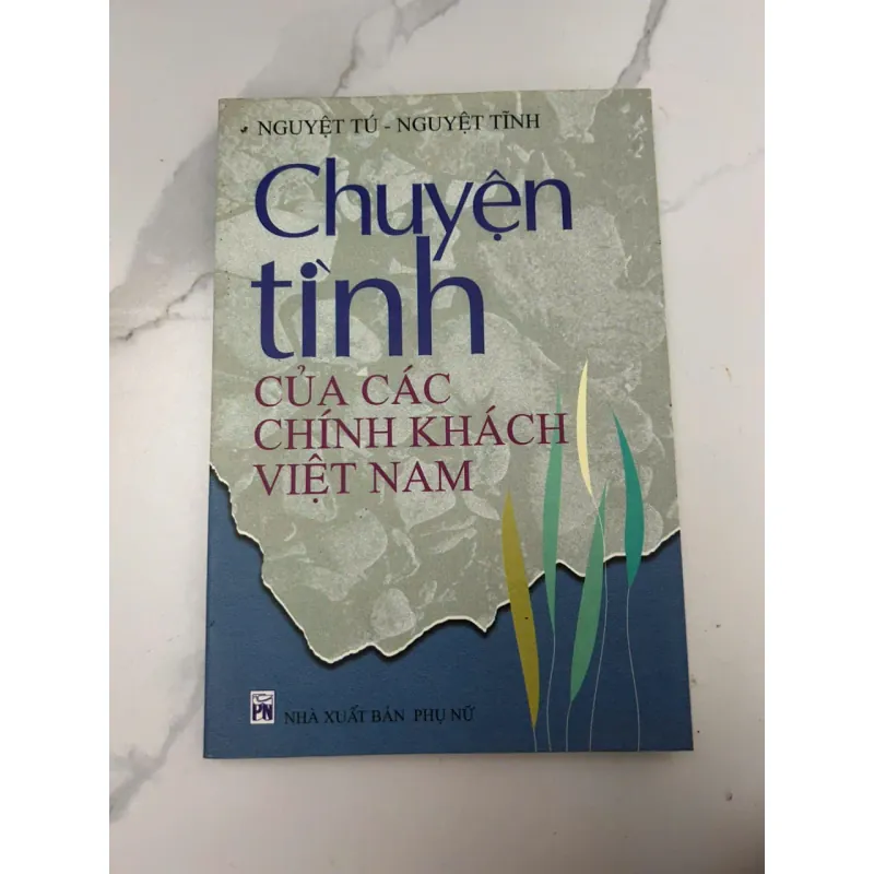 Chuyện Tình Của Các Chính Khách Việt Nam 689091