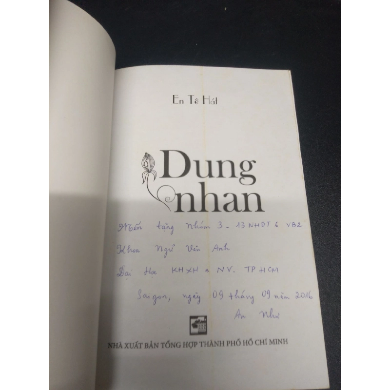 Dung nhan năm 2013 mới 80% ố nhẹ có viết ở đầu sách HCM2602 văn học 913334