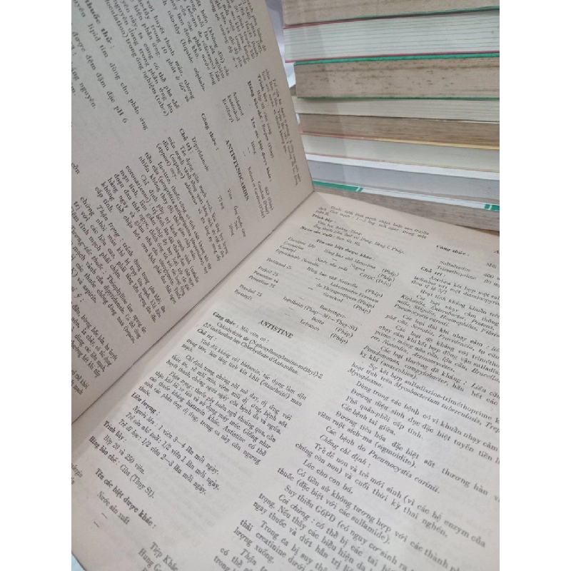 Cách sử dụng dược phẩm đặc chế trong nước và ngoài nước - Ngô Thế Hùng, Nguyễn Quang Tiệm, Võ Văn Phước 934202