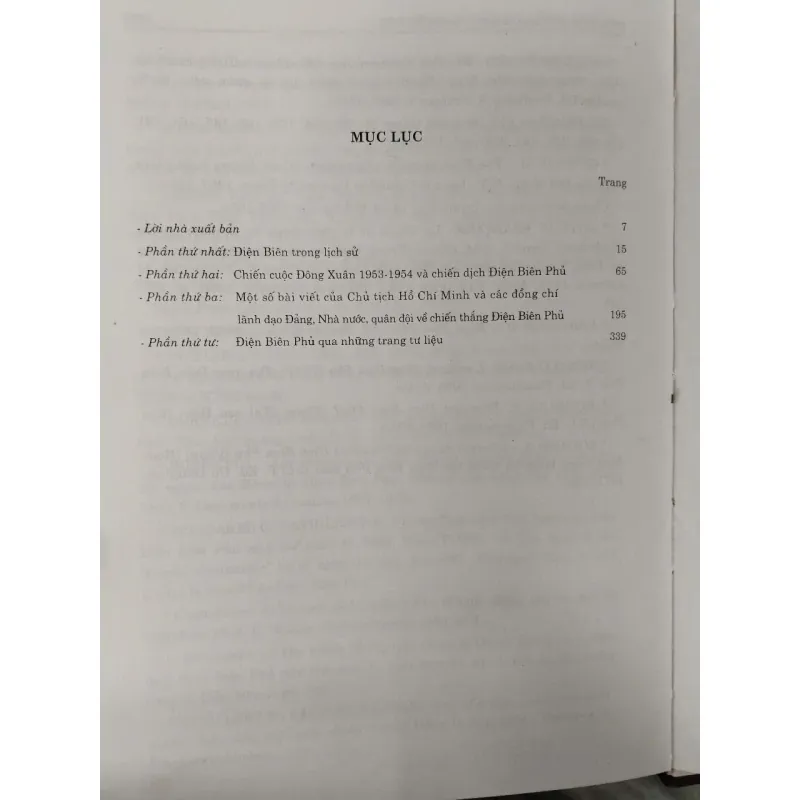 ĐIỆN BIÊN PHỦ MỐC VÀNG THỜI ĐẠI (BÌA CỨNG) 990236