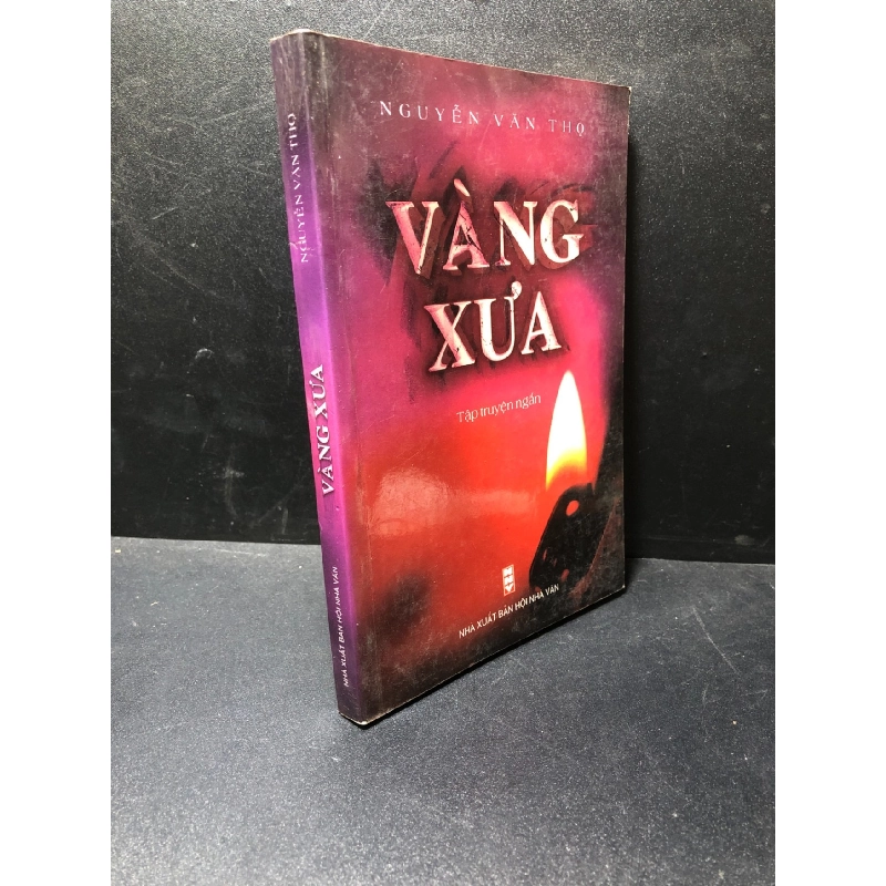 Vàng xưa Nguyễn Văn Thọ năm 2004 mới 80% ố có chữ ký đầu sách HCM1611 912743