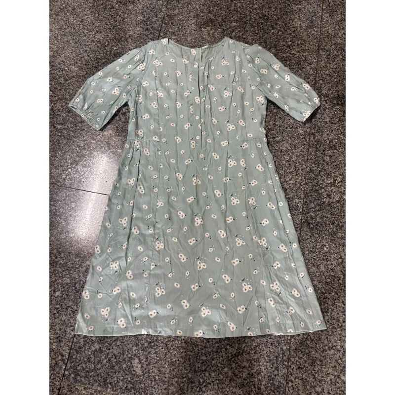 Đầm trung niên bigsize , 70kg trở xuống, hàng đã qua sử dụng 968792