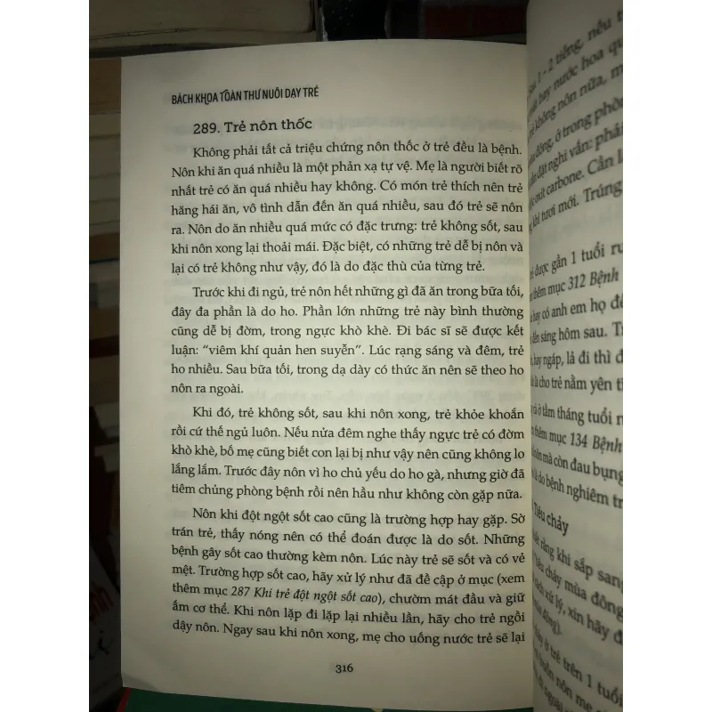 Bách khoa toàn thư nuôi dạy trẻ tập 2 Từ 5 tháng đến 18 tháng tuổi - Matsuda Michio 936680