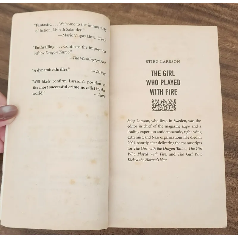 THE GIRL WHO PLAYED WITH FIRE - Stieg Larsson 714191
