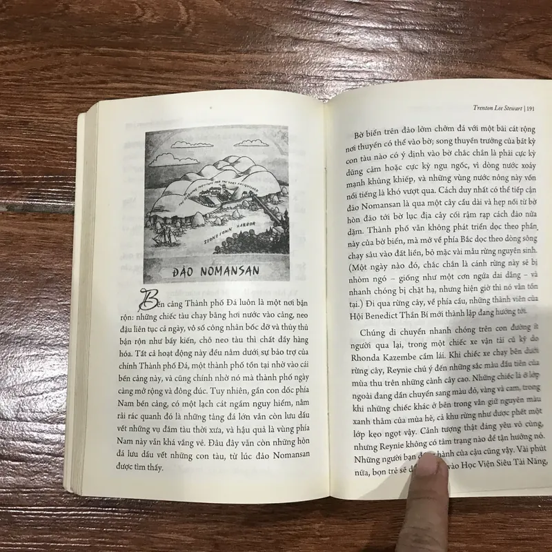 Thế Giới Kỳ Bí Của Ngài Benedict - Tập 1: Bút chì, Tẩy và người thắng cuộc - Trenton…k3 741015