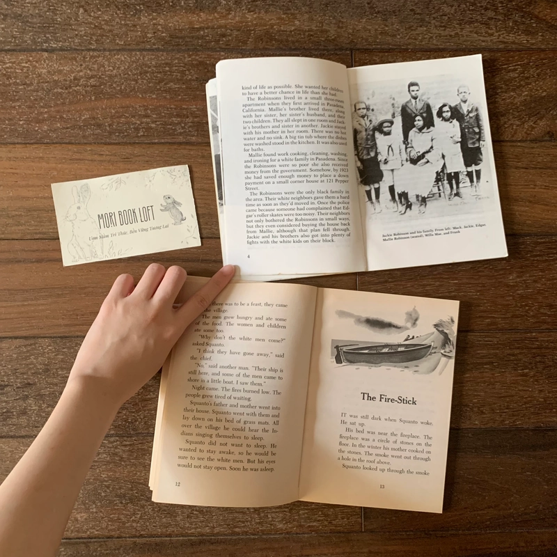 Set 2 cuốn 2 cuốn Scholastic Biography, Used 532106