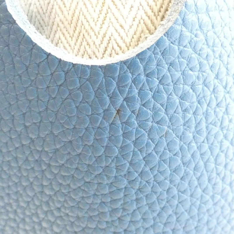 Túi xách vai Hermès Majorelle GM 044729CK 610647