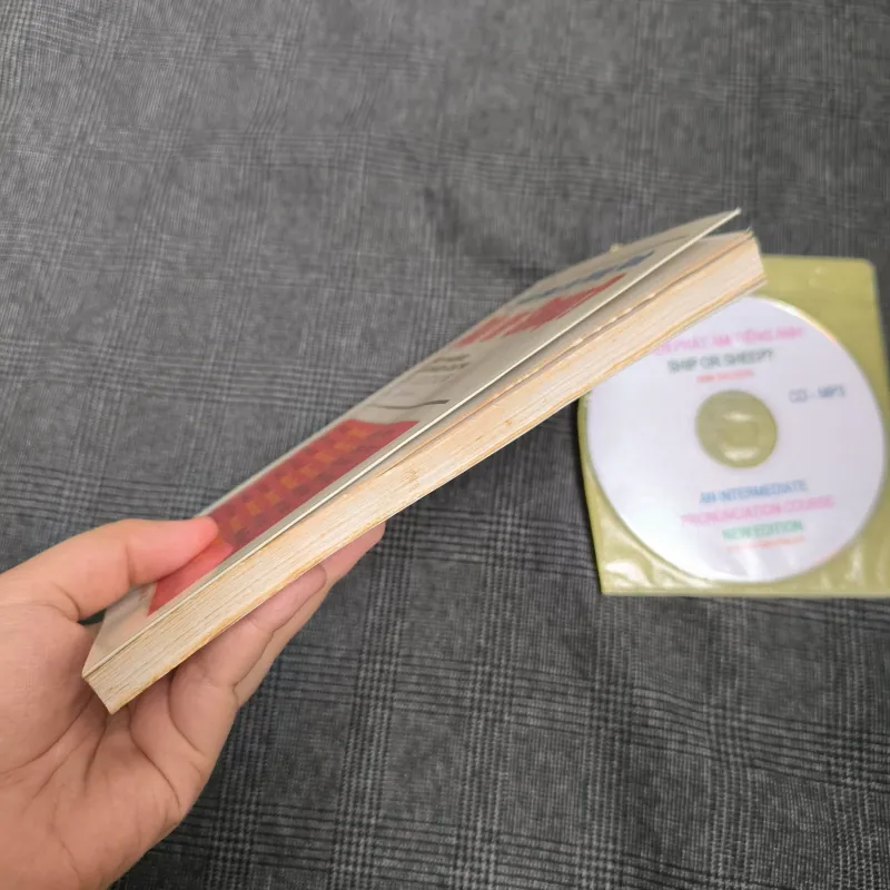 (Luyện phát âm tiếng Anh) Ship or Sheep? - Kèm đĩa CD 701072