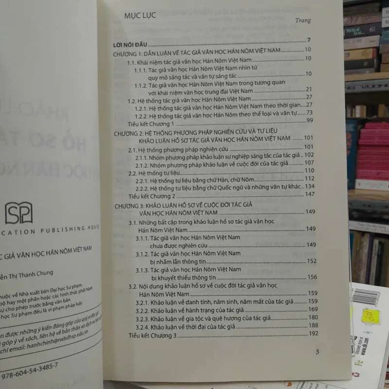 KHẢO LUẬN HỒ SƠ TÁC GIẢ VĂN HỌC HÁN NÔM VIỆT NAM - NGUYỄN THỊ THANH CHUNG 595604