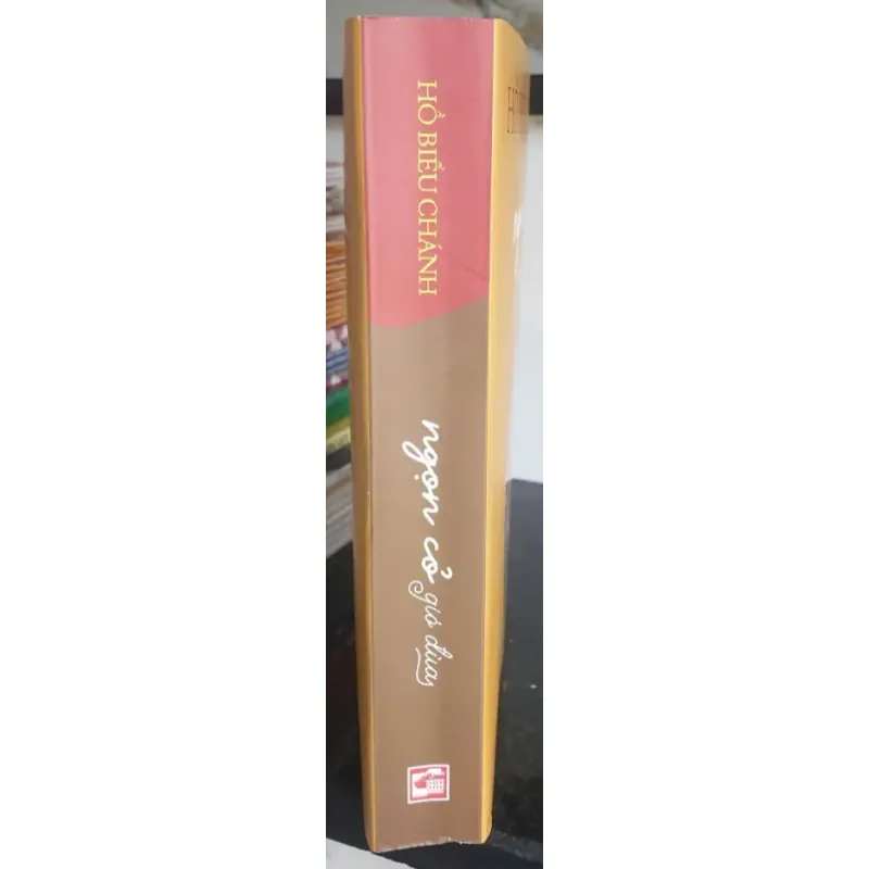 Ngọn Cỏ Gió Đùa - Hồ Biểu Chánh 973358