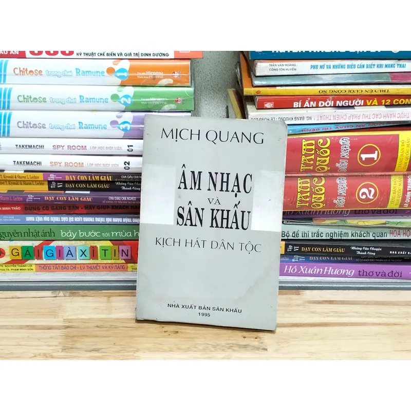 Âm nhạc và sân khấu kịch hát dân tộc  594324