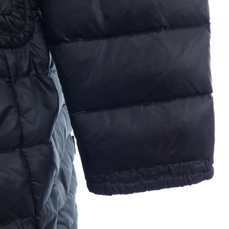 Áo khoác lông vũ MONCLER 640230