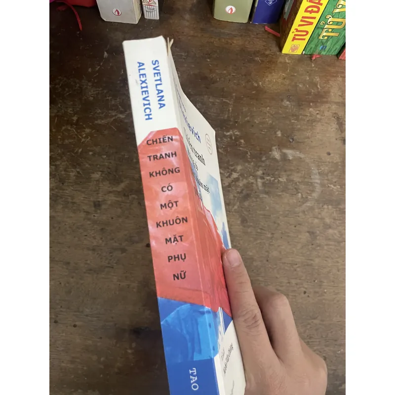 Chiến tranh không có một khuôn mặt phụ nữ 786754