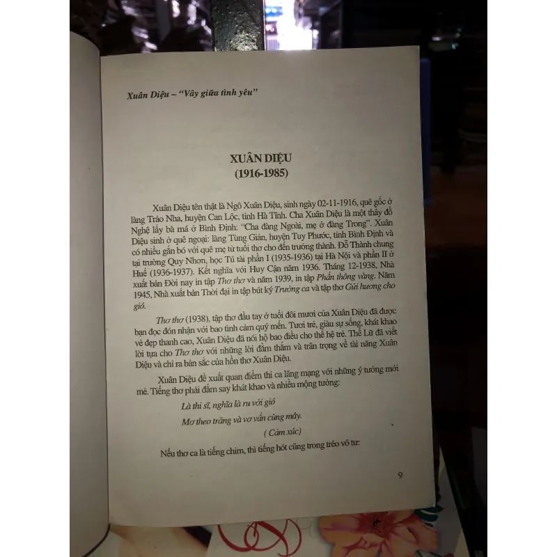 Xuân Diệu “vây giữa tình yêu” - Hà Minh Đức  1028081