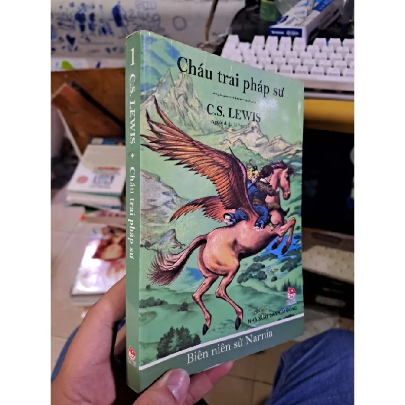 Cháu trai pháp sư - Lewis VĂN HỌC HCM1008 Blogmeo 281125 710113