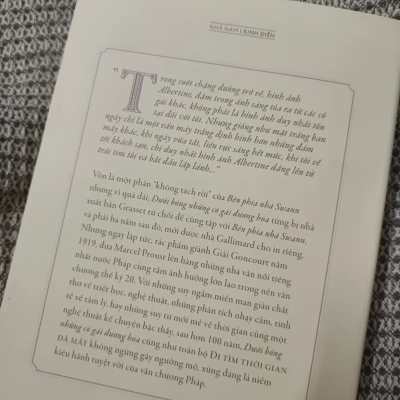 Dưới bóng những cô gái đương hoa - Marcel Proust 977211