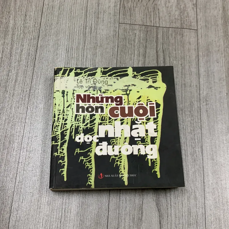 Những hòn cuội nhặt dọc đường - lê trí dũng. 6a4 730504