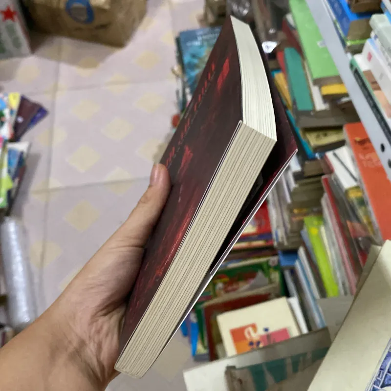 Hồ Sơ Máu - Vén Màn 13 Vụ Án Rúng Động Mọi Thời Đại 1021041