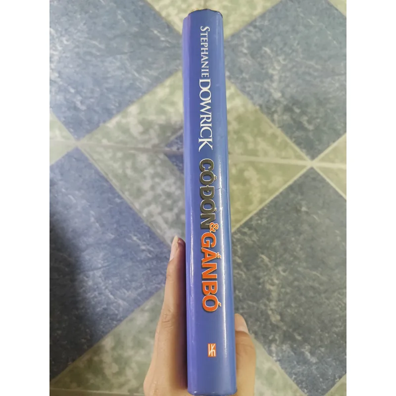 Cô đơn & Gắn Bó - Stephanie Dowrick 687715