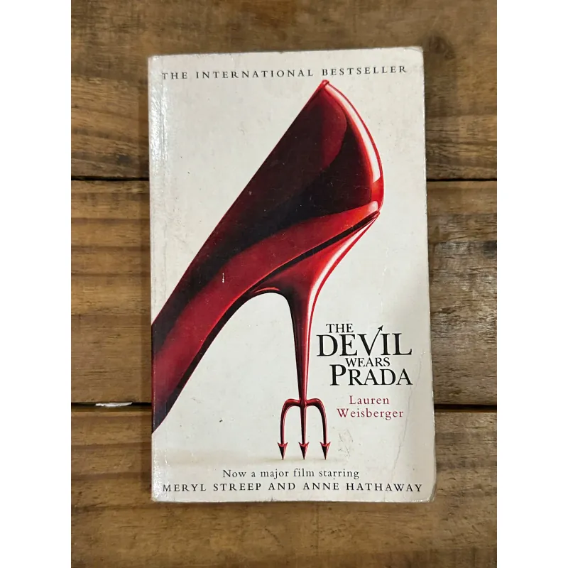 The Devil Wears Prada - Lauren Weisberger (Bìa 2) 752899