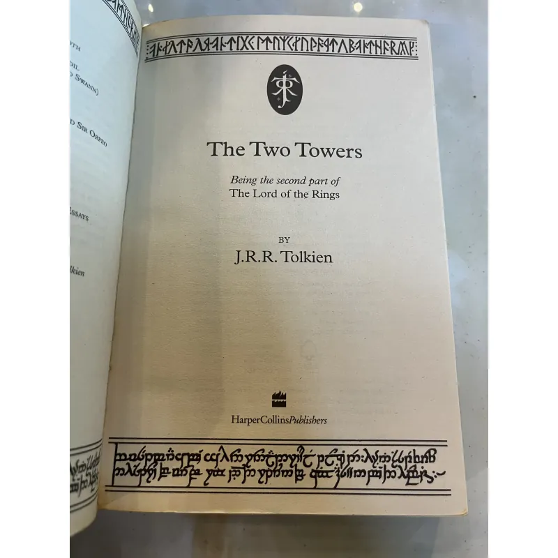 THE HOBBIT THE LORD OF THE RINGS - J.R.R. TOLKIEN (3 tập) 754288