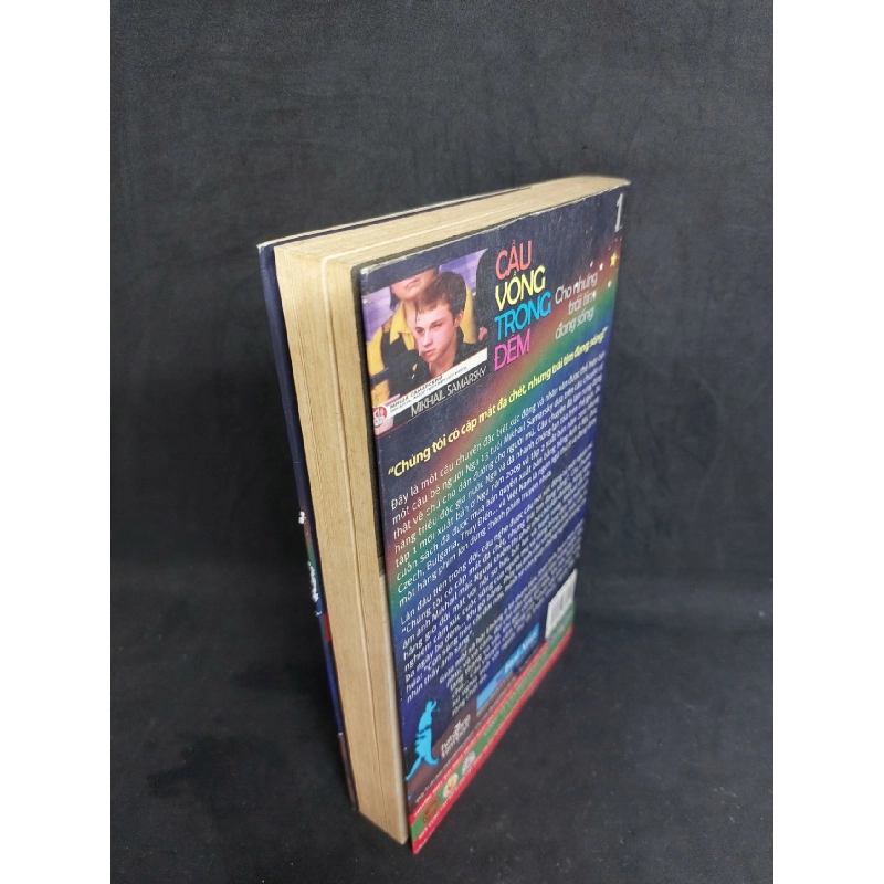 Cầu vồng trong đêm cho những trái tim đang sống tập 1 mới 80% bị ố vàng 2013 HCM2707 911787