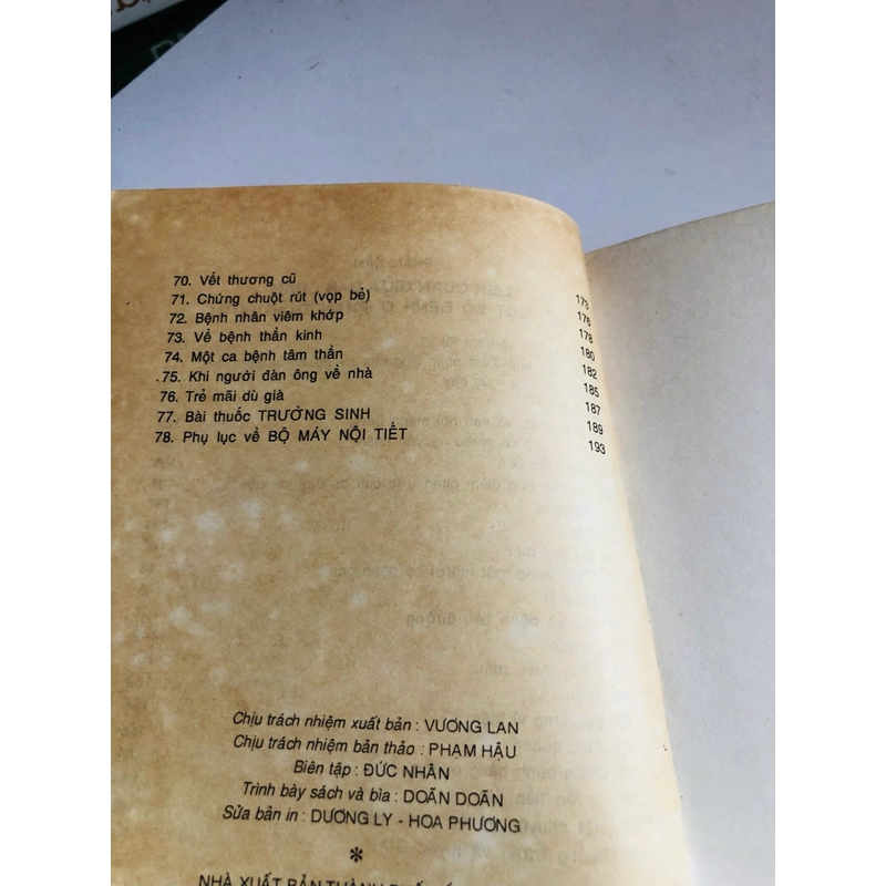 BẤM HUYỆT NƠI BÀN CHÂN 548734