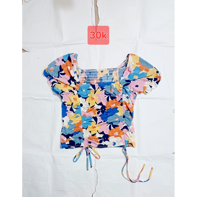 Áo hoa croptop cổ vuông dây rút 141685