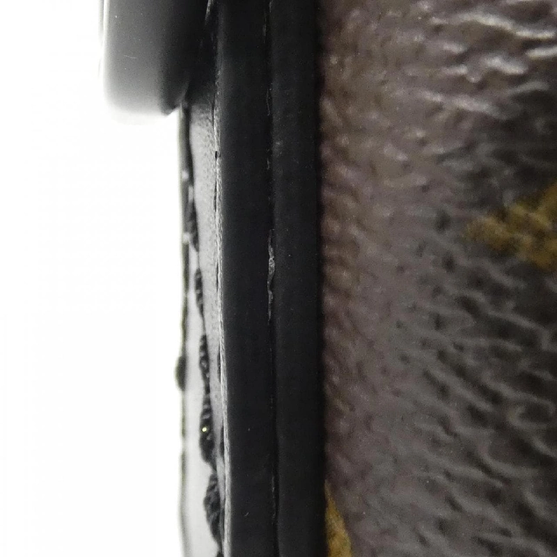 Túi đeo chéo Louis Vuitton Monogram Macassar LV Trail Messenger M46972 609623