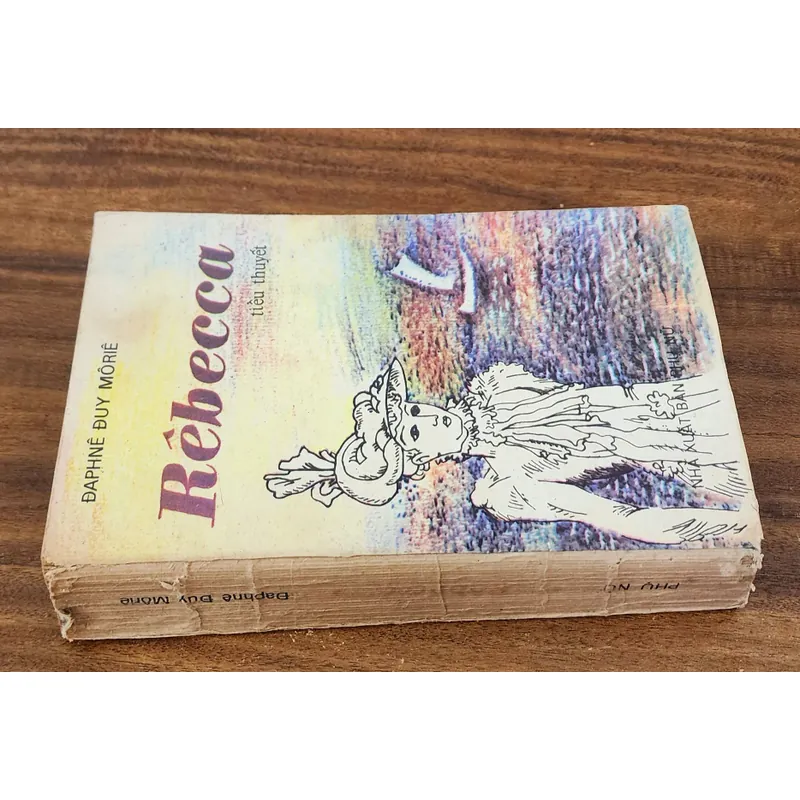 Tiểu thuyết Gothic Anh: REBECCA (Daphne Du Maurier) 732908