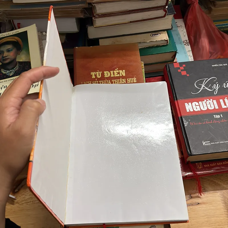 II Sách Lịch Sử: Biệt Động Sài Gòn _ Những Trận Đánh Huyền Thoại - 2014 704957