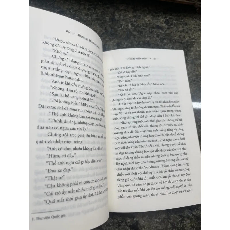 Hội hè miên man Ernest Hemingway 792852