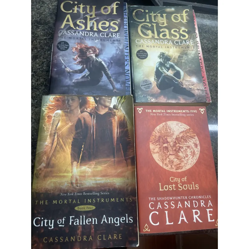 City of ashes, city of glass, city of fallen angels, city of lost souls Cassandra Clare 757562