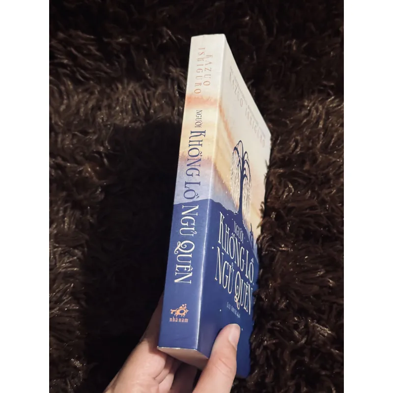 Người khổng lồ ngủ quên 714615