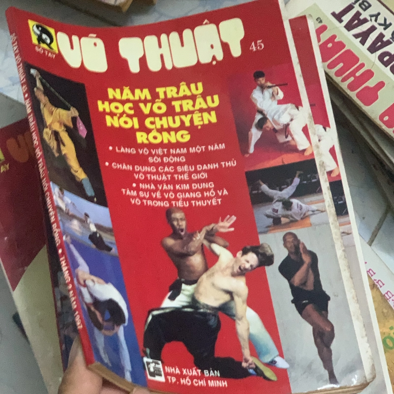 SỔ TAY VÕ THUẬT- NĂM TRÂU HỌC VÕ TRÂU NÓI CHUYỆN RỒNG 544395