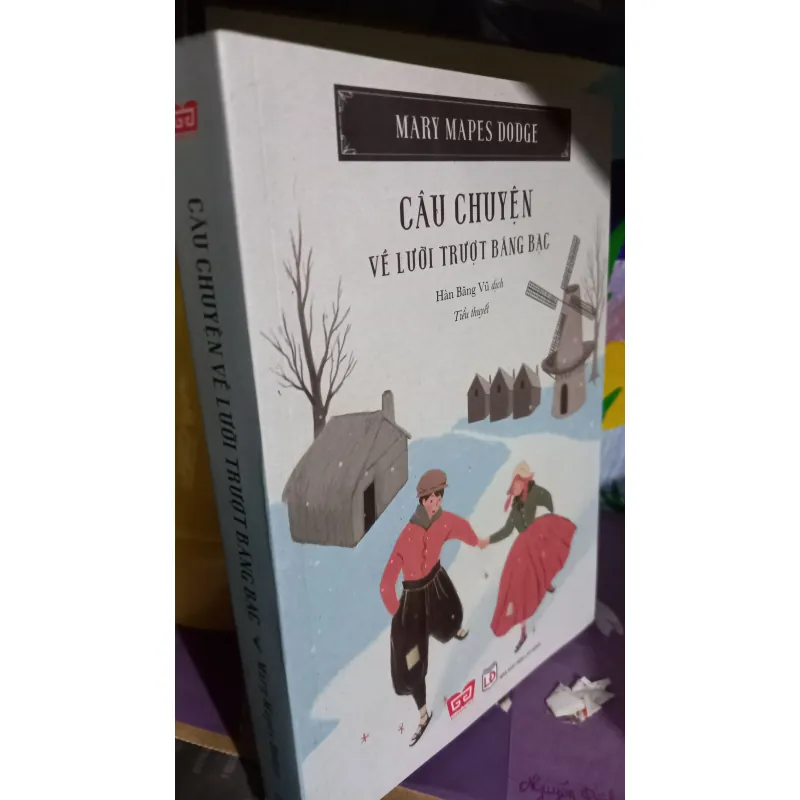 Câu truyện về lưỡi trượt bằng bạc 1010318