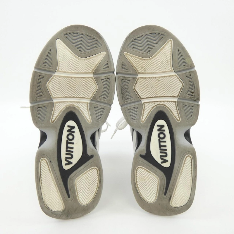 Giày sneaker LOUIS VUITTON - Hàng hiệu Authentic 903102