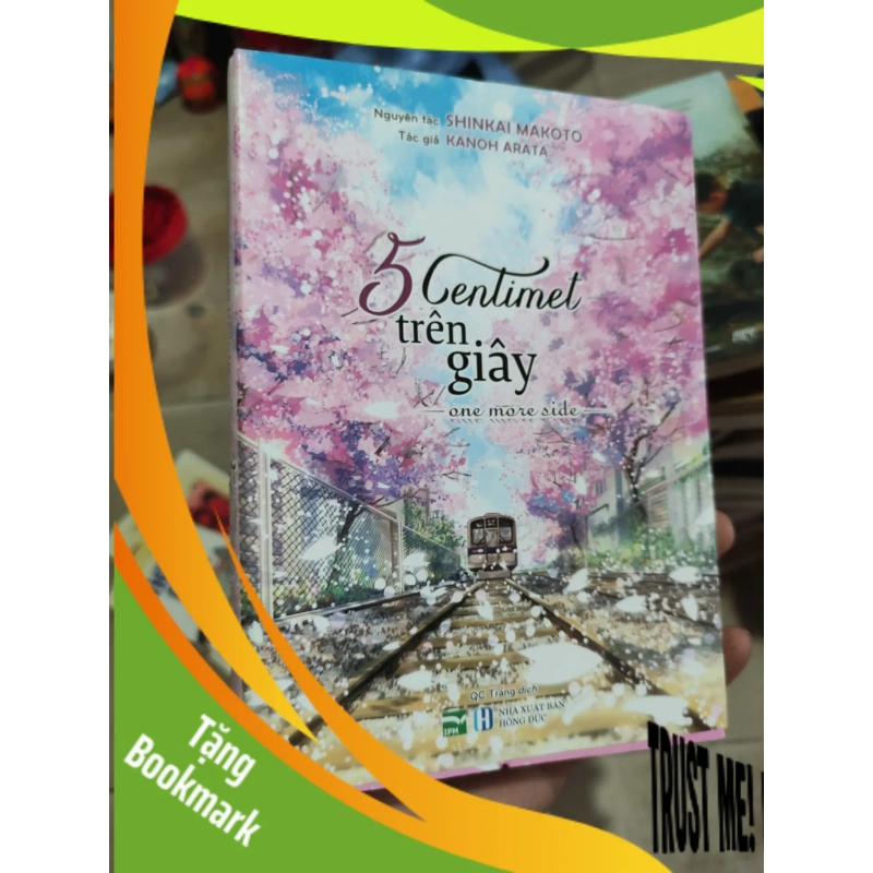 (TẶNG BOOKMARK) 5 cm trên giây 02 938377