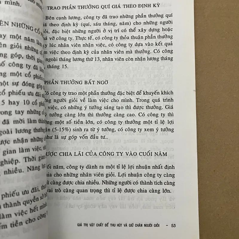 Thu hút và giữ chân người giỏi 1002786