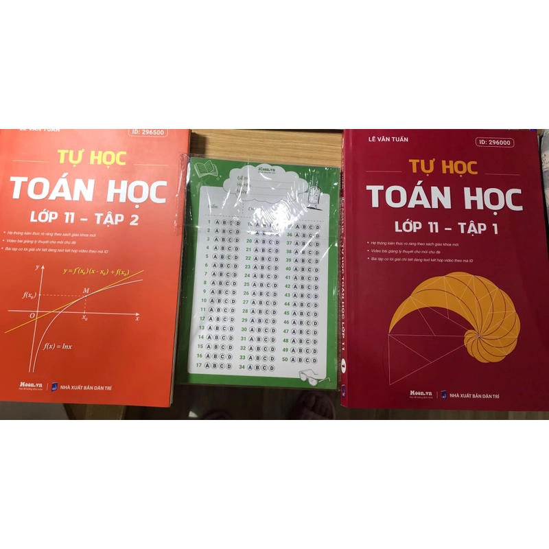 SÁCH MOONBOOK TỰ HỌC TOÁN 11 223376