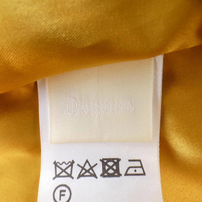 Diagram Skirt - Hàng hiệu Authentic 824466