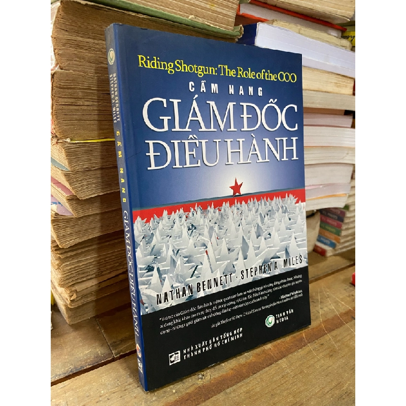 Cẩm nang giám đốc điều hành - Nathan Bennett, Stephen A. Miles 328990