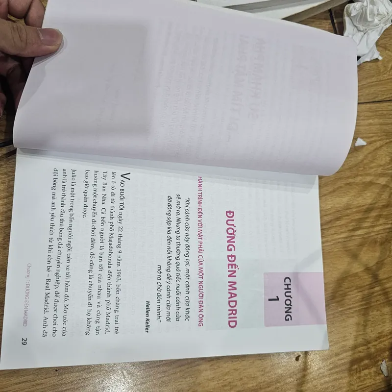 Mặt phải (mất bìa, đủ nội dung)
 723279