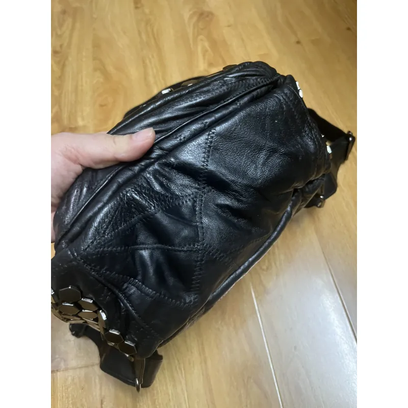 Balo nữ da thật đinh tán kim loại 2hand 933830