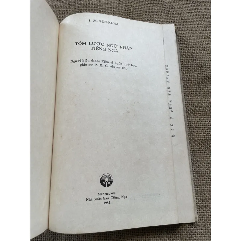 Tóm lược ngữ pháp tiếng Nga - sách in tại Nga  791757